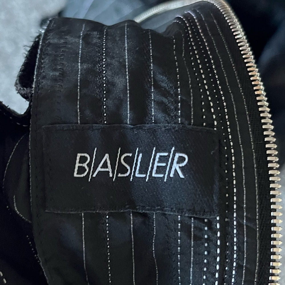 BASLER Zip-up Top - Picture 11 of 12
